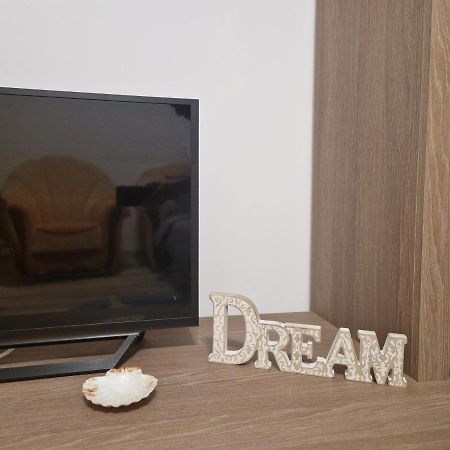 City Center Apartment Bukares Bagian luar foto