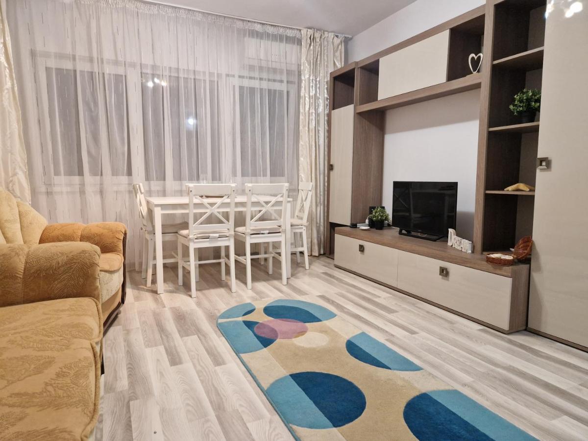 City Center Apartment Bukares Bagian luar foto